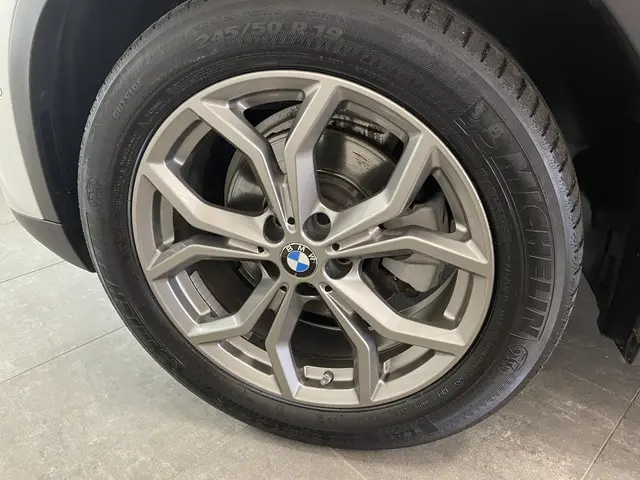 BMW X3 xDrive20i High Executive 2019 Benzine 31