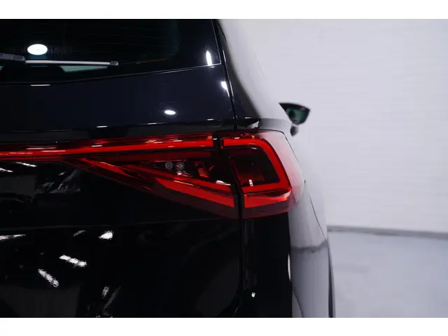 SEAT Tarraco 1.5 TSI FR Business Intense 2023 Benzine 15