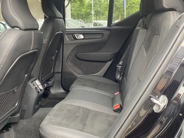 Volvo XC40 Recharge Plus 2022 Elektrisch 12