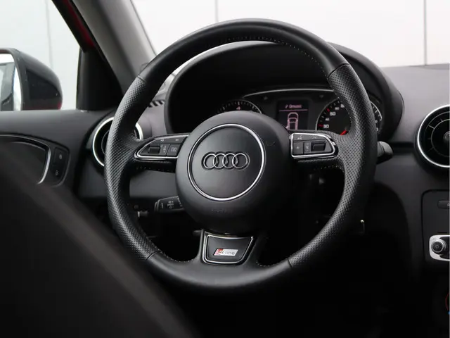 Audi A1 Sportback 1.0 TFSI Adrenalin 2015 Benzine 21