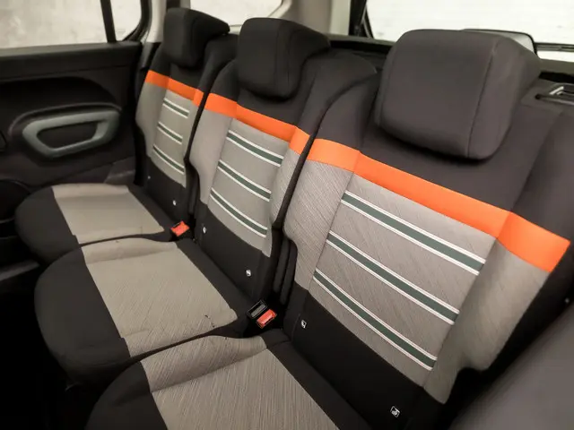 Citroën Berlingo 1.2 PureTech Shine Sport 2019 Benzine 15