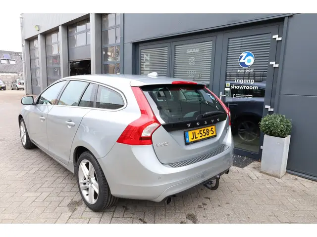 Volvo V60 2.0 T3 Nordic+ 2016 Benzine 4