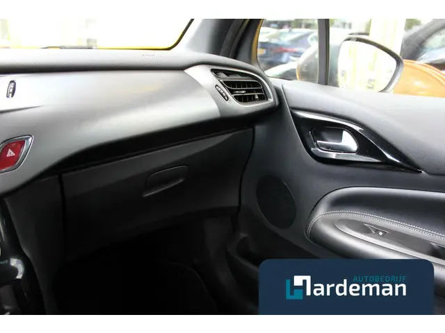 DS DS 3 Cabrio 1.2 Sport Chic Carplay 2016 Benzine 11