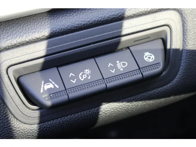 Renault Captur 1.0 TCe 100 Bi-Fuel Intens 2020 Benzine 35