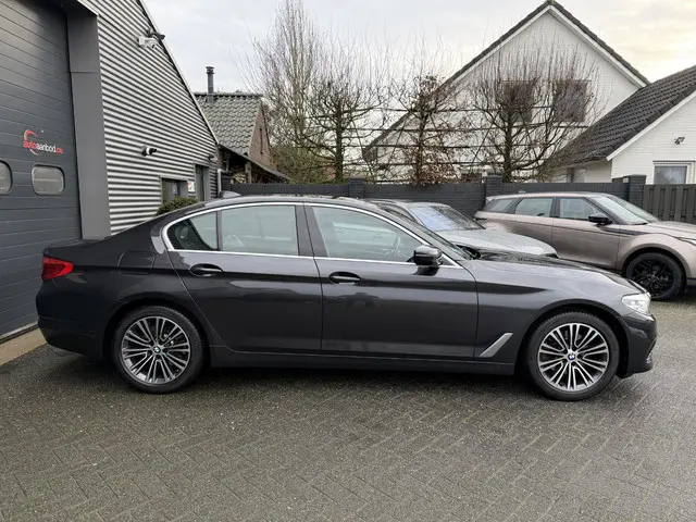 BMW 5 Serie 520i Executive Edition 2020 Benzine 4