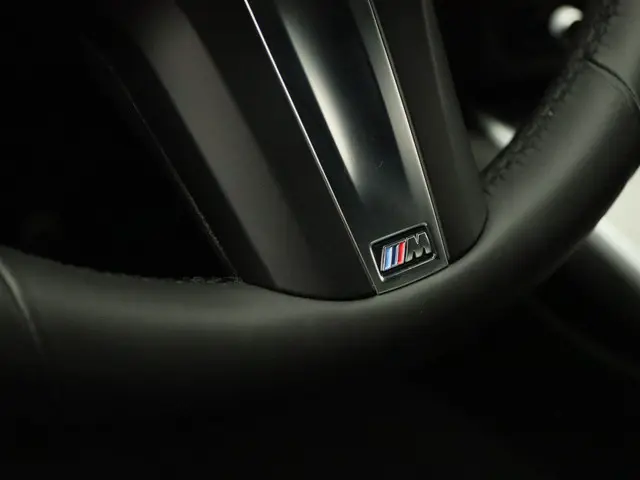 BMW 3 Serie Sedan 330e 2024 Hybride Benzine 20