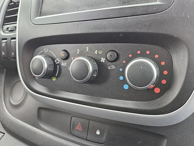 Renault Trafic 2.0 DCI 2021 Diesel 10