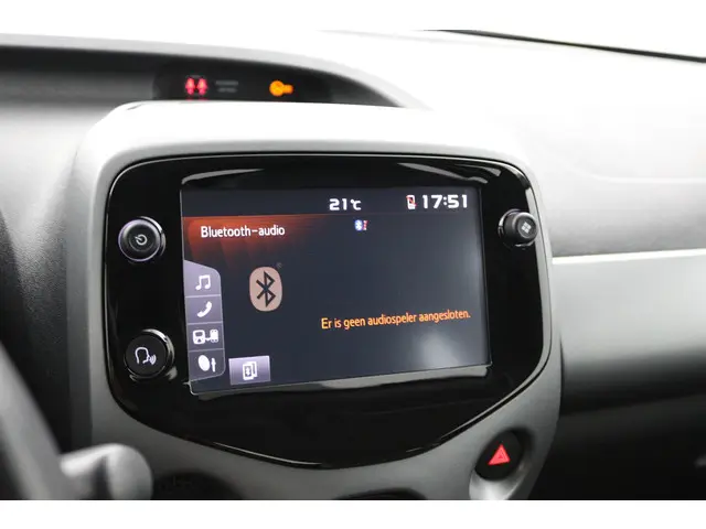 Toyota Aygo 1.0 VVT-i x-play 2021 Benzine 38