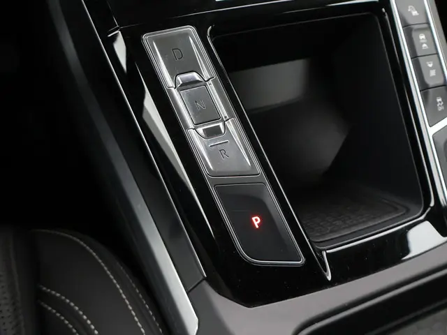 Jaguar I-PACE EV400 SE *INCL BTW* 2018 Elektrisch 35