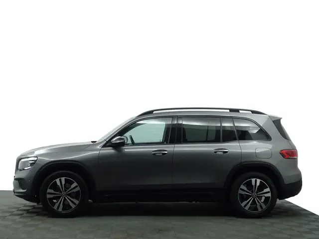 Mercedes-Benz GLB 200 Premium AMG Aut- 2020 Benzine 33