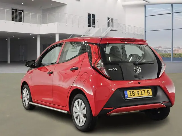 Toyota Aygo 1.0 VVT-i x-fun 2019 Benzine 4