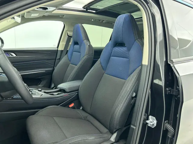 Lynk & Co 01 1.5 261pk PHEV 2023 Hybride Benzine 22