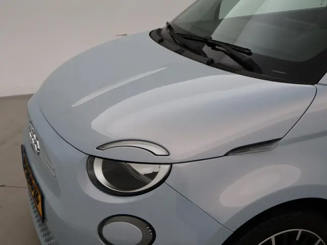 Fiat 500e 42 kWh Aut. *CELESTIAL BLUE* 2021 Elektrisch 29