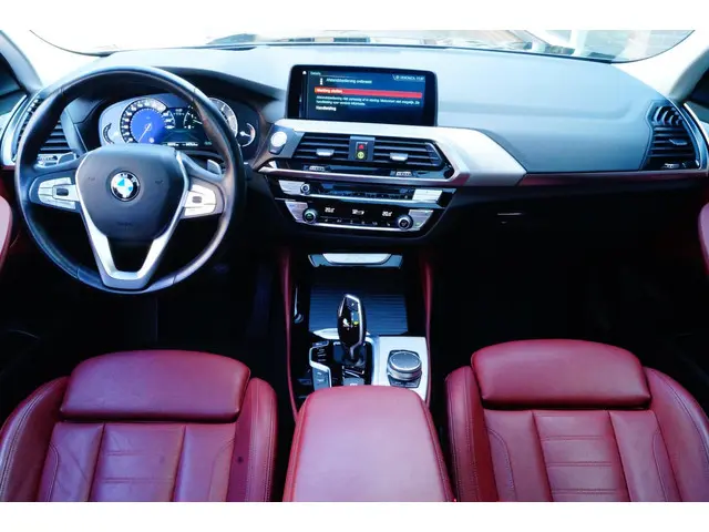 BMW X4 XDrive High Executive 3.0i upgrade 2018 Benzine 12