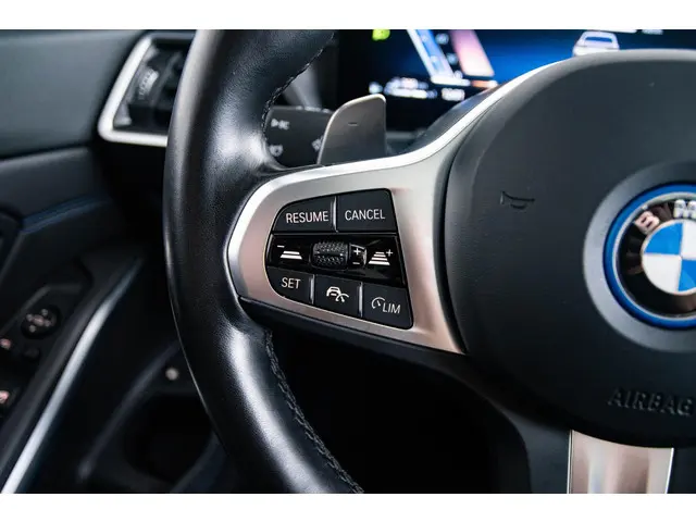BMW 3 Serie Touring 330e xDrive 2023 Hybride Benzine 45