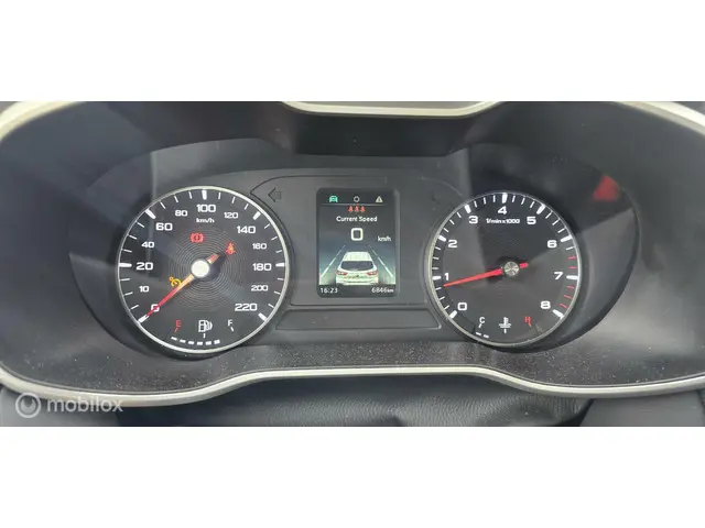 MG ZS 1.5,carplay/cruise/nog fabrieksgarantie 2024 Benzine 5