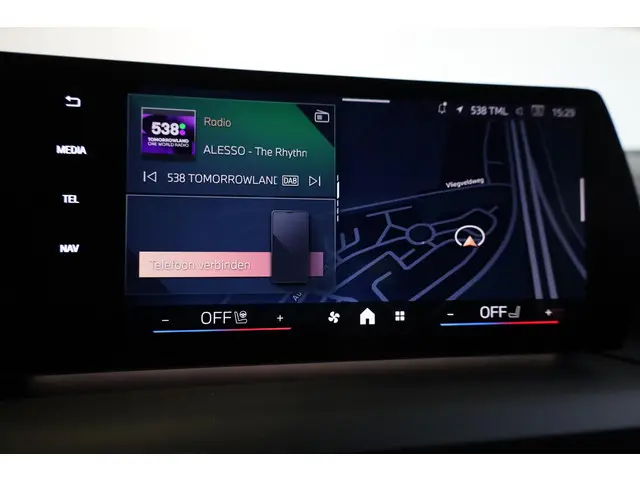 BMW 1 Serie 120 2026 Benzine 13