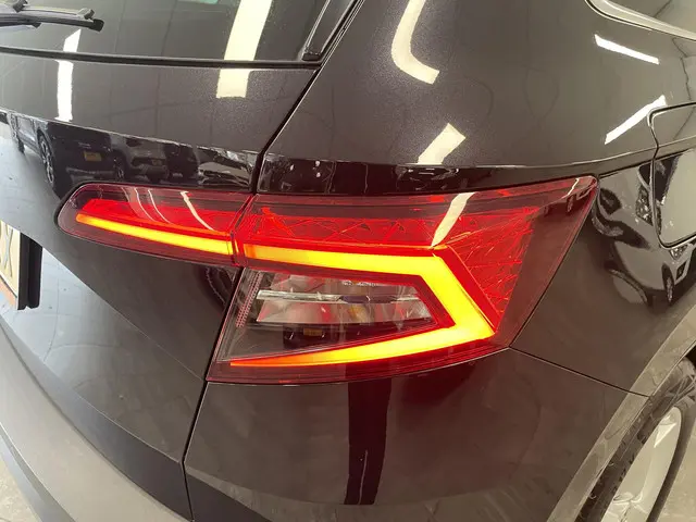 Škoda Karoq 1.0 TSI Style 2020 Benzine 43