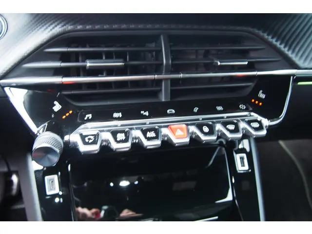 Peugeot e-2008 EV GT Pack 136 PK 2022 Elektrisch 16