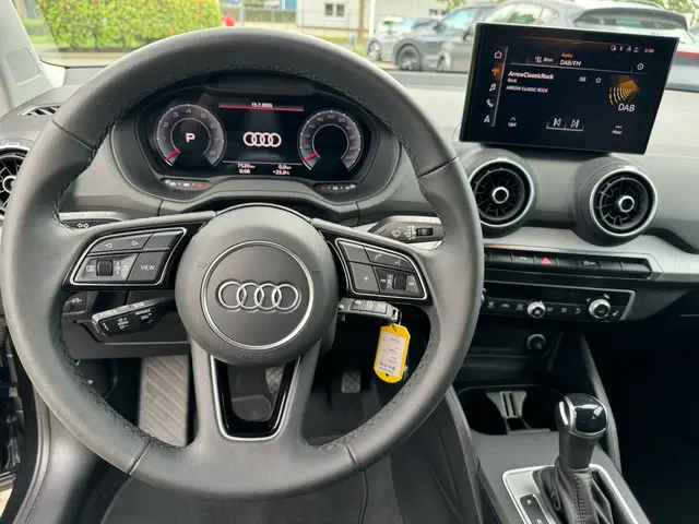 Audi Q2 35 TFSI S Edition 2024 Benzine 9