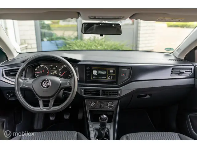 Volkswagen Polo 1.0 MPI Comfortline Business 2018 Benzine 9