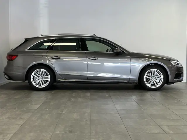Audi A4 Avant 35 TFSI Launch edition 2020 Benzine 7