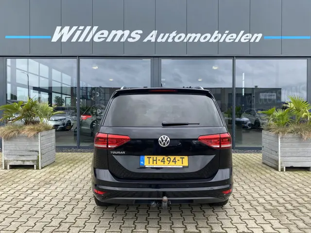 Volkswagen Touran 1.2 TSI Highline 7p 2018 Benzine 9