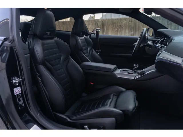 BMW 4 Serie Coupé 420d High Executive 2022 Diesel 80