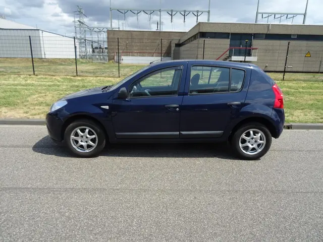 Dacia Sandero 1.2 Aniversare 2012 Benzine 3