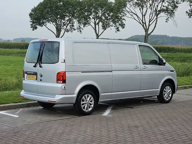 Volkswagen Transporter 2.0 TDI 2022 Diesel 3