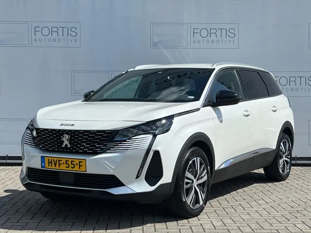 Peugeot 5008 1.2 PureTech Allure 2024 Benzine