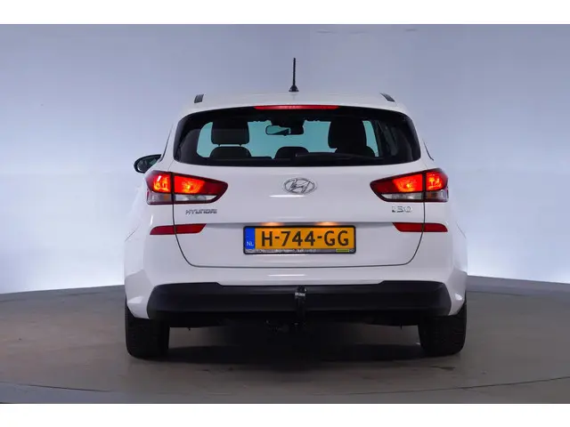 Hyundai i30 Wagon 1.4 [AC, Cruise, Led] 2017 Benzine 25