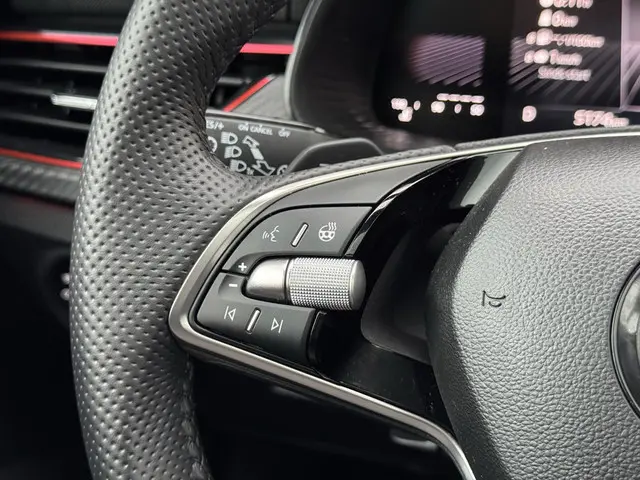 Škoda Kamiq Monte Carlo 1.5 TSI DSG 2024 Benzine 15