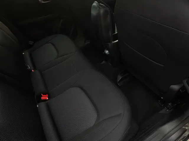 Jeep Renegade 1.3T-e Limited 2019 Benzine 12