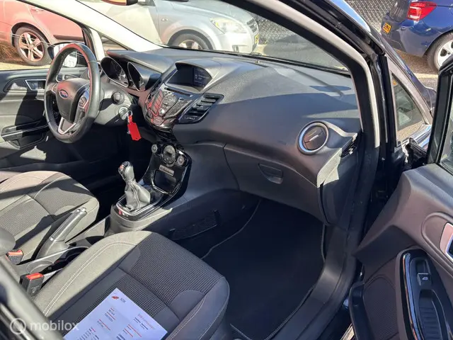 Ford Fiesta 1.0 EcoBoost Titanium 2015 Benzine 19