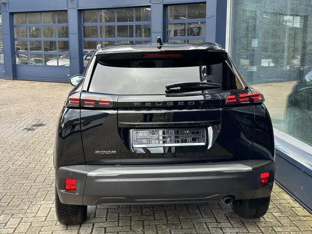 Peugeot 2008 1.2 Turbo 100 PK Allure 2025 Benzine 7
