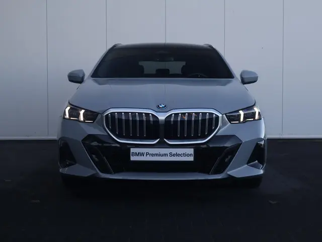 BMW 5 Serie Touring 530e 2024 Hybride Benzine 5