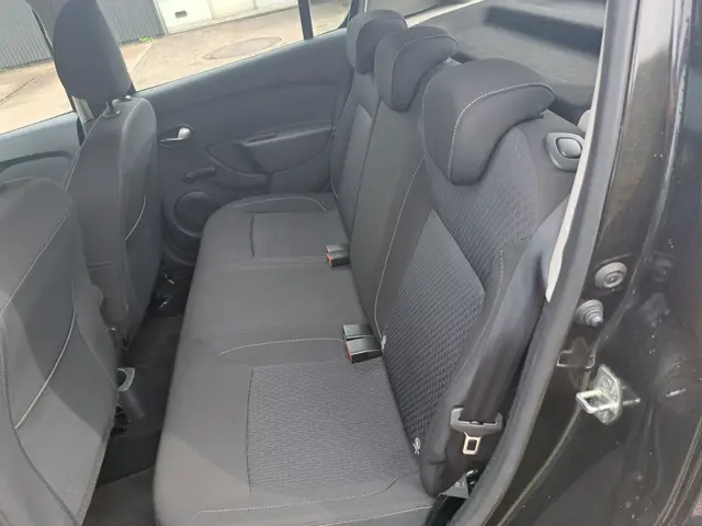 Dacia Sandero 0.9 TCe Laureate 2018 Benzine 8