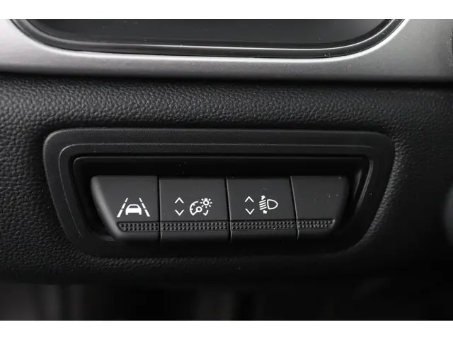 Renault Captur 1.3 TCe 140 Intens 2022 Benzine 25