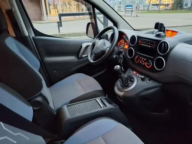 Peugeot Partner Tepee 1.2 PureTech Active 2016 Benzine 14