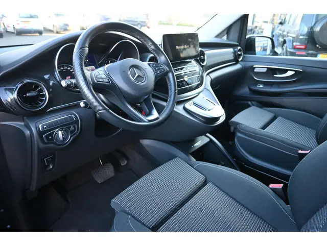 Mercedes-Benz V-Klasse 300d Lang Edition 2024 Diesel 4