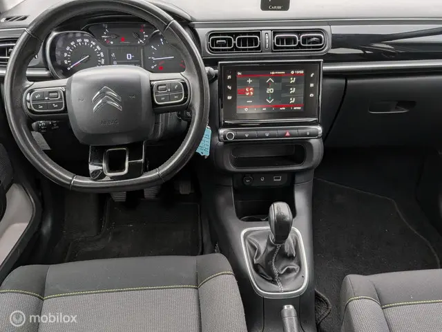 Citroën C3 1.2 PureTech Shine/ trekhhaak 2017 Benzine 12