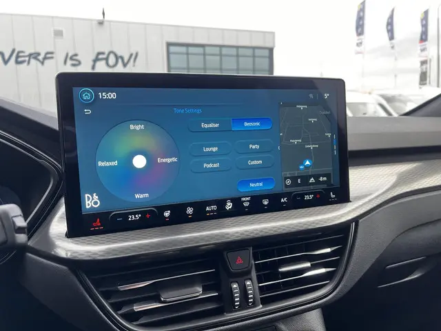 Ford Kuga 2.5 PHEV Sound Edition 2026 Hybride Benzine 16