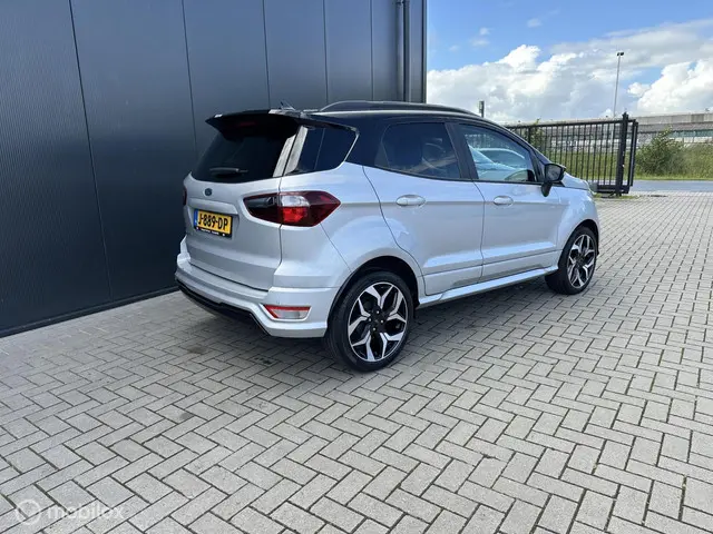 Ford EcoSport 3