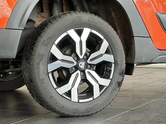 Dacia Duster 1.3 TCe 150 EDC Extreme 2022 Benzine 33