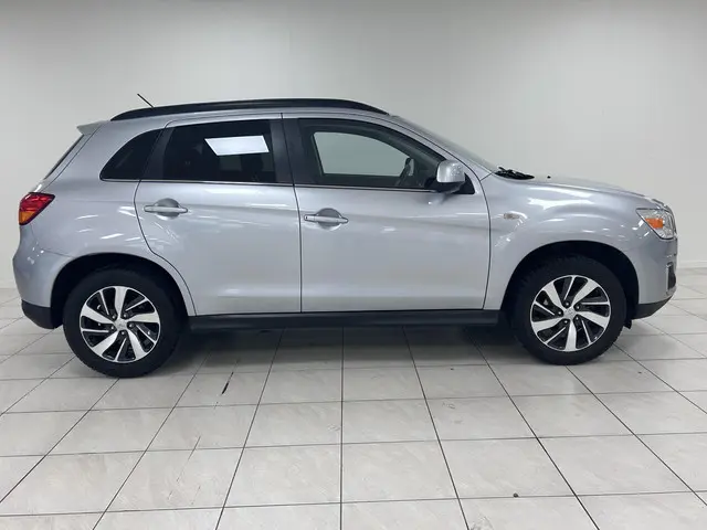 Mitsubishi ASX 1.6 Cleartec Invite+ 2014 Benzine 14