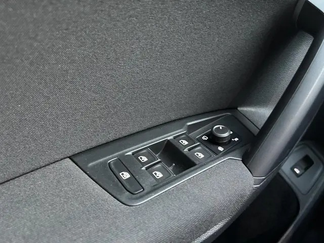 Volkswagen Tiguan 1.5 TSI Life Business 2021 Benzine 21