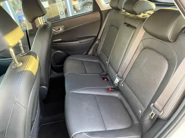 Hyundai Kona EV Premium 64 kWh 2020 Elektrisch 22