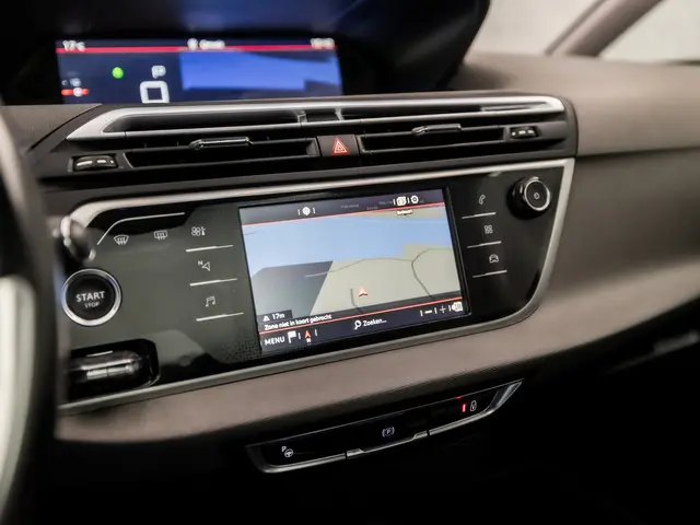 Citroën C4 Picasso 1.2 PureTech Sport 2017 Benzine 23