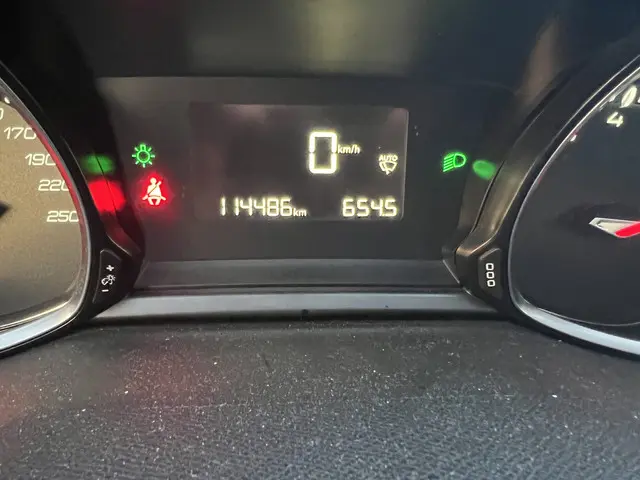 Peugeot 308 1.6 THP Allure 2014 Benzine 6